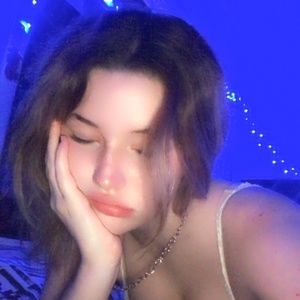 Hey it’s Evangeline Kiss✨🐈